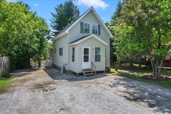 $254,000 | 97 School Street, Sheldon, VT 05483