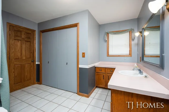 $244,900 | 219 Alpine Street, Wayland, MI 49348