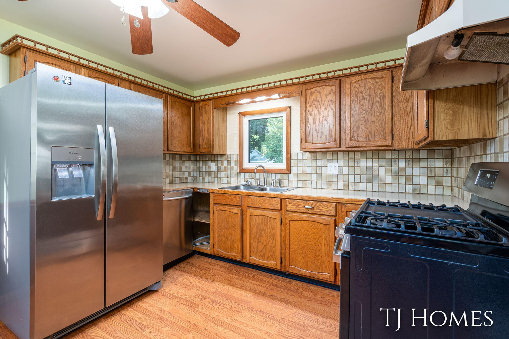 219 Alpine Street Wayland, MI 49348 - Photo 4 of 30 12-web-or-mls-219 Alpine St-12