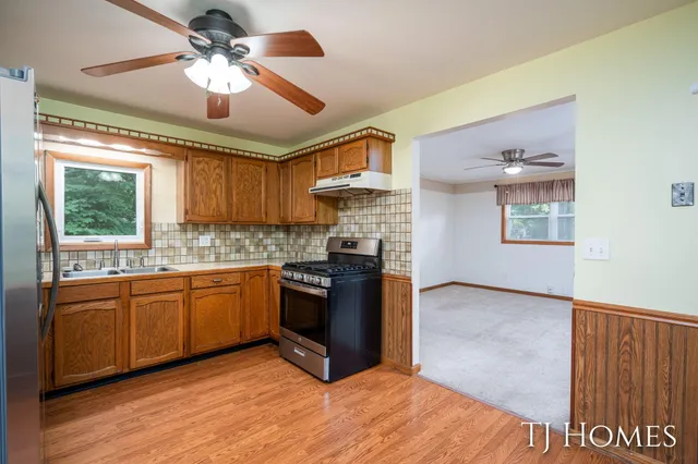 $244,900 | 219 Alpine Street, Wayland, MI 49348