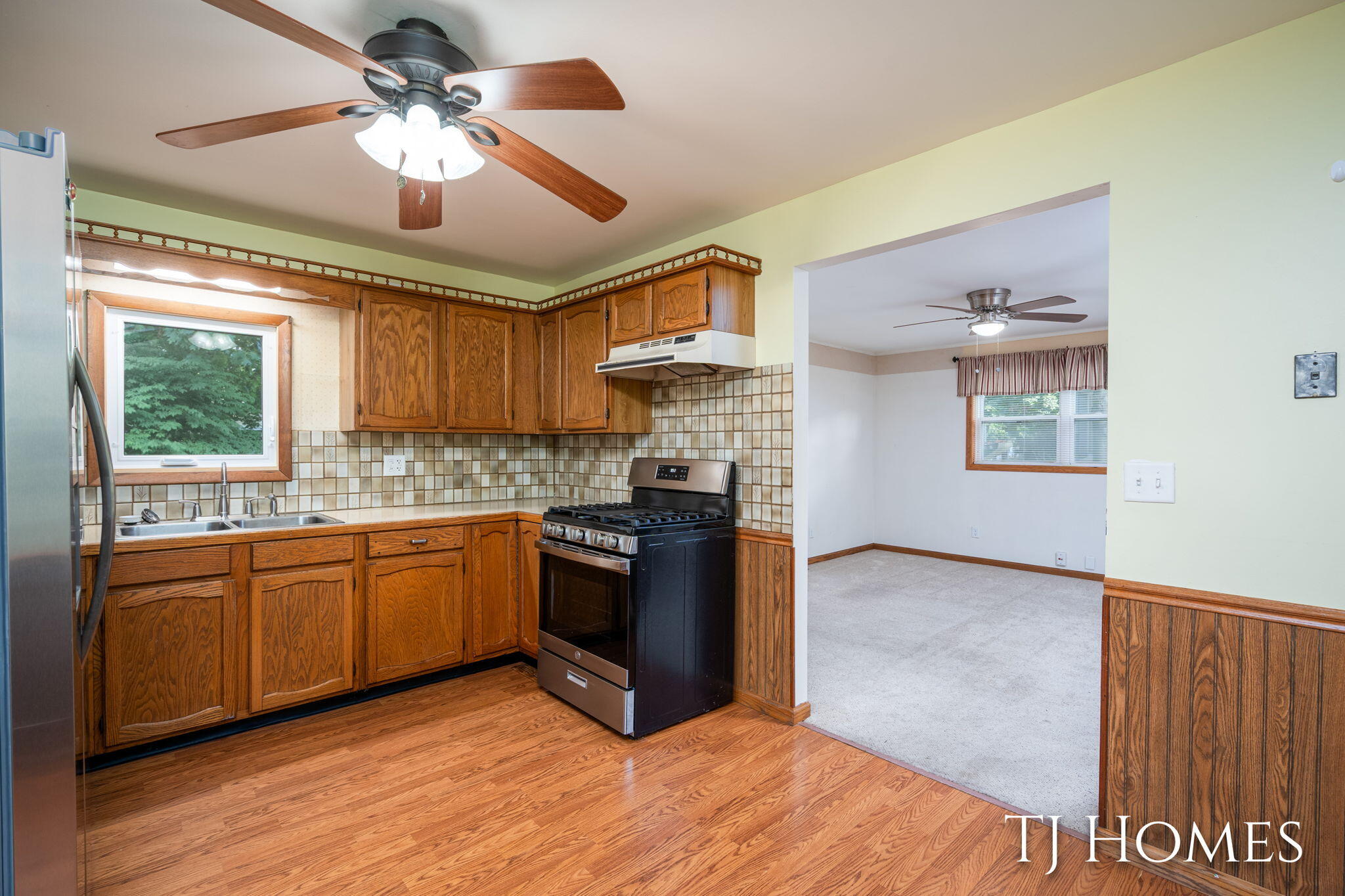 219 Alpine Street Wayland, MI 49348 - Photo 8 of 30 14-web-or-mls-219 Alpine St-14