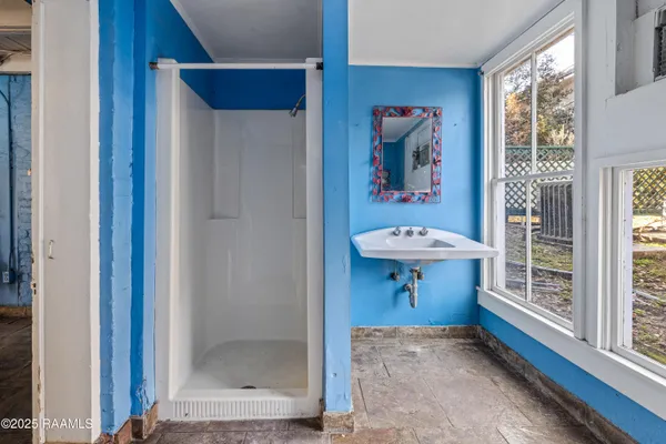 $1,200,000 | 623 East Main Street, New Iberia, LA 70560