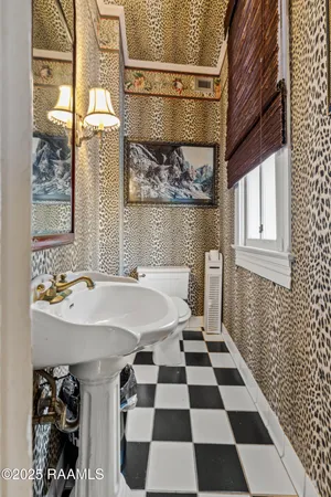 $1,200,000 | 623 East Main Street, New Iberia, LA 70560