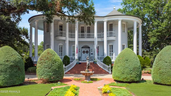 $1,200,000 | 623 East Main Street, New Iberia, LA 70560