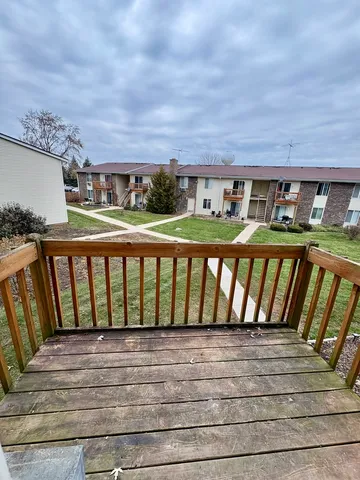 $1,850 | 2400 Light Road, Unit 212, Oswego, IL 60543