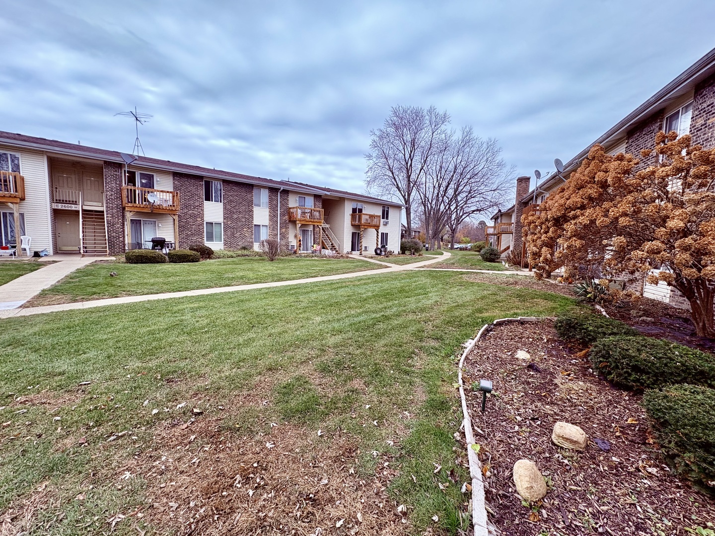 2400 Light Road, Unit 212 Oswego, IL 60543 - Photo 12 of 14