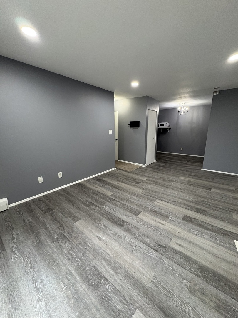 2400 Light Road, Unit 212 Oswego, IL 60543 - Photo 4 of 14