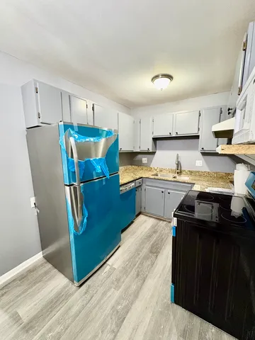 $1,850 | 2400 Light Road, Unit 212, Oswego, IL 60543