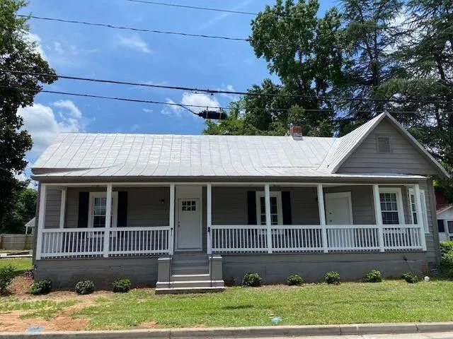 $1,350 | 212 West Buena Vista Avenue, Unit A, North Augusta, SC 29841