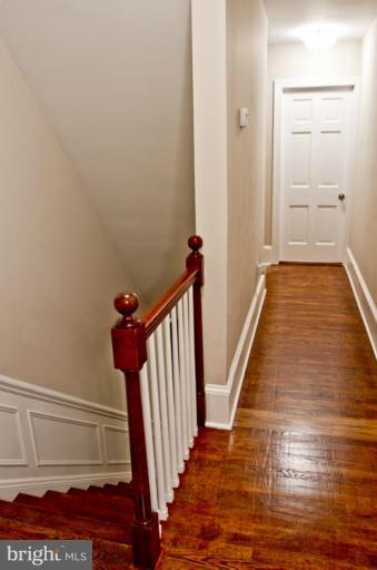 4004 Villa Nova Road Baltimore, MD 21207 - Photo 13 of 26 Upper Hallway