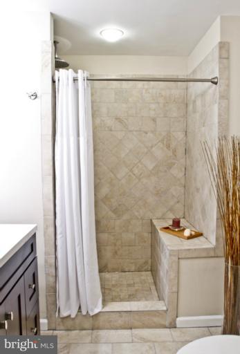 4004 Villa Nova Road Baltimore, MD 21207 - Photo 21 of 26 Bath (Master)