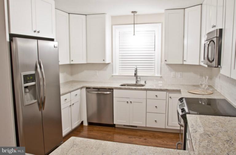 4004 Villa Nova Road Baltimore, MD 21207 - Photo 6 of 26 Kitchen