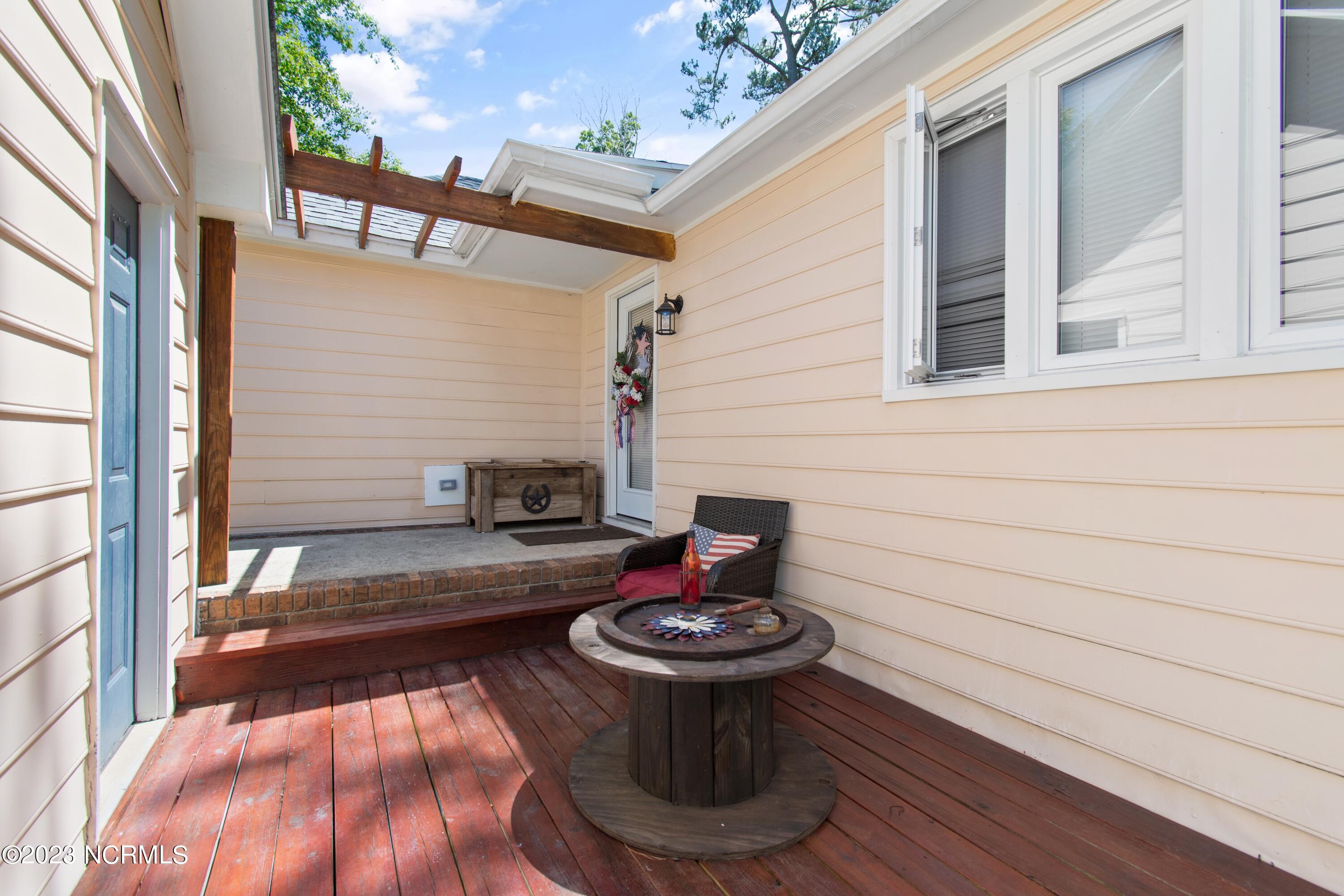 205 West Kilarny Road Wilmington, NC 28409 - Photo 6 of 34 205KilarnyRd - 5