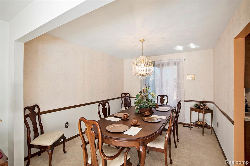 2452 Lassiter Drive Rochester Hills, MI 48309 - Photo 8 of 39