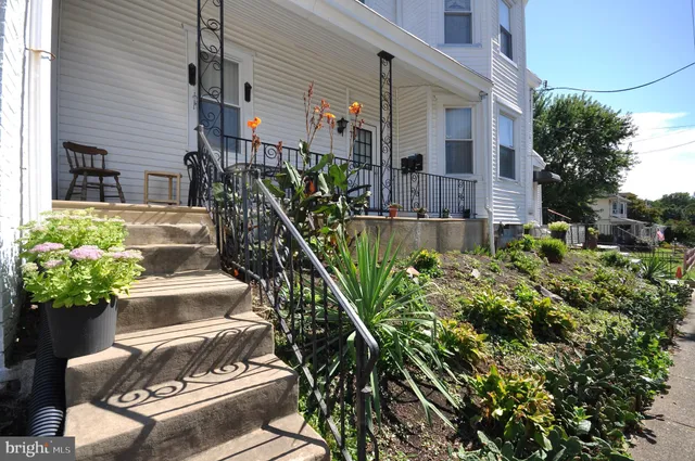 $1,750 | 223 Ryers Avenue, Cheltenham, PA 19012