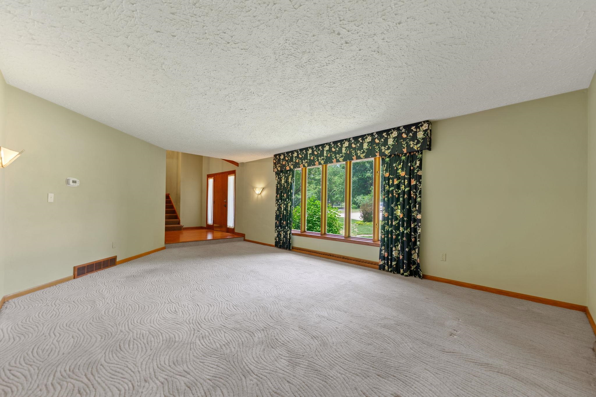 4303 Singleton Close Rockford, IL 61107 - Photo 6 of 73