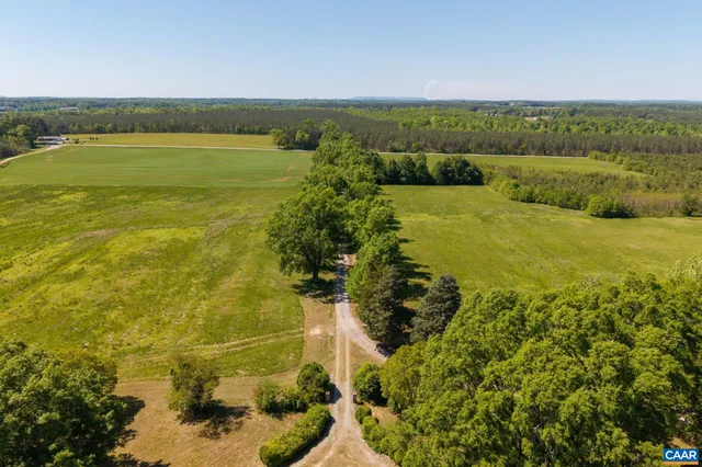 $3,750,000 | 400 Doe Lane, Chatham, VA 24531