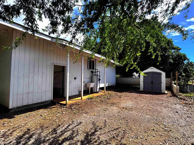 $409,000 | 135 Makaena Place, Kaunakakai, HI 96748