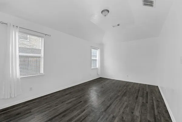 $2,100 | 15411 Lucky Star Drive, Houston, TX 77082