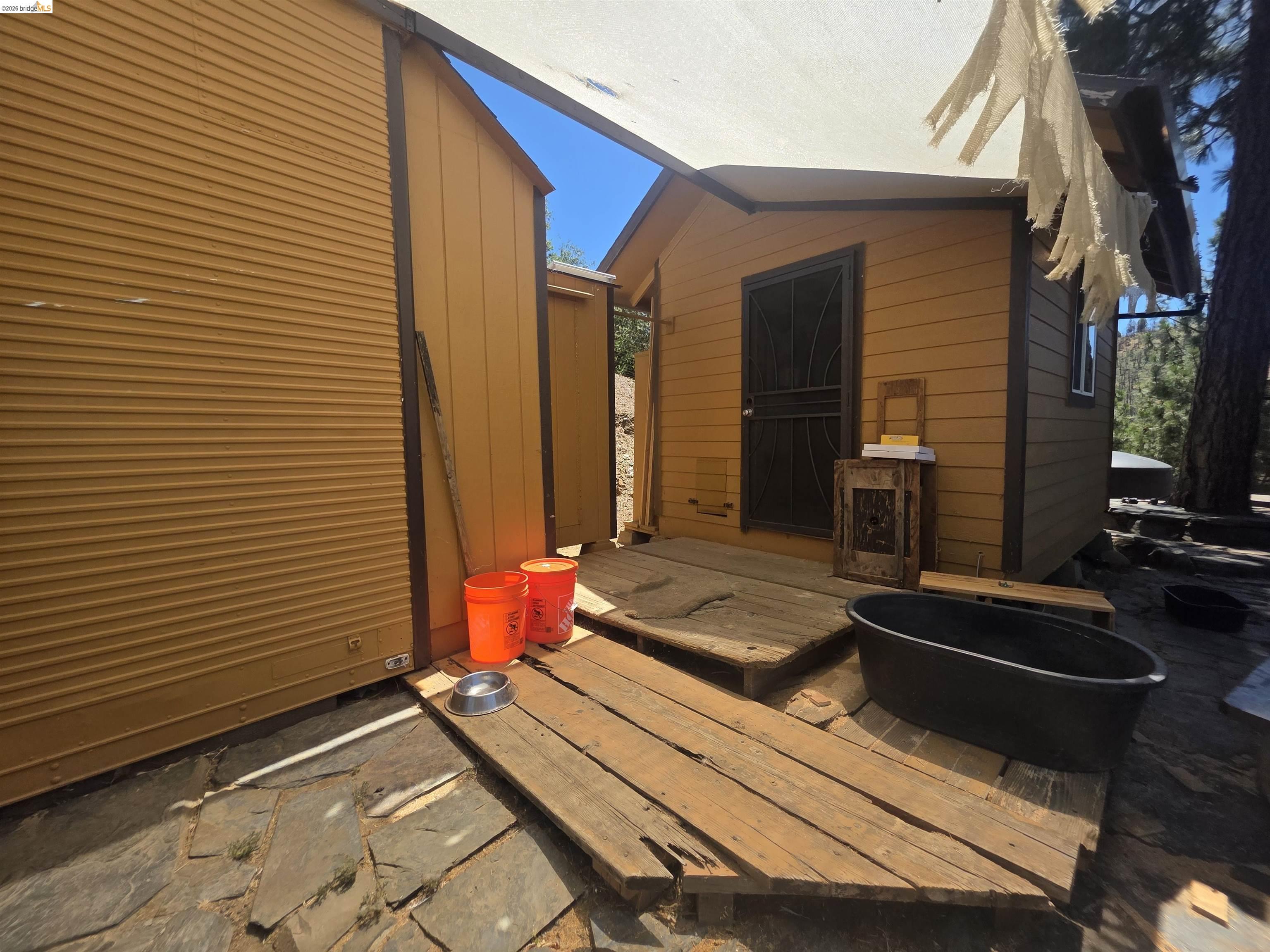 8262 Jackass Ridge Road Coulterville, CA 95311 - Photo 16 of 45 Gallery Image 16