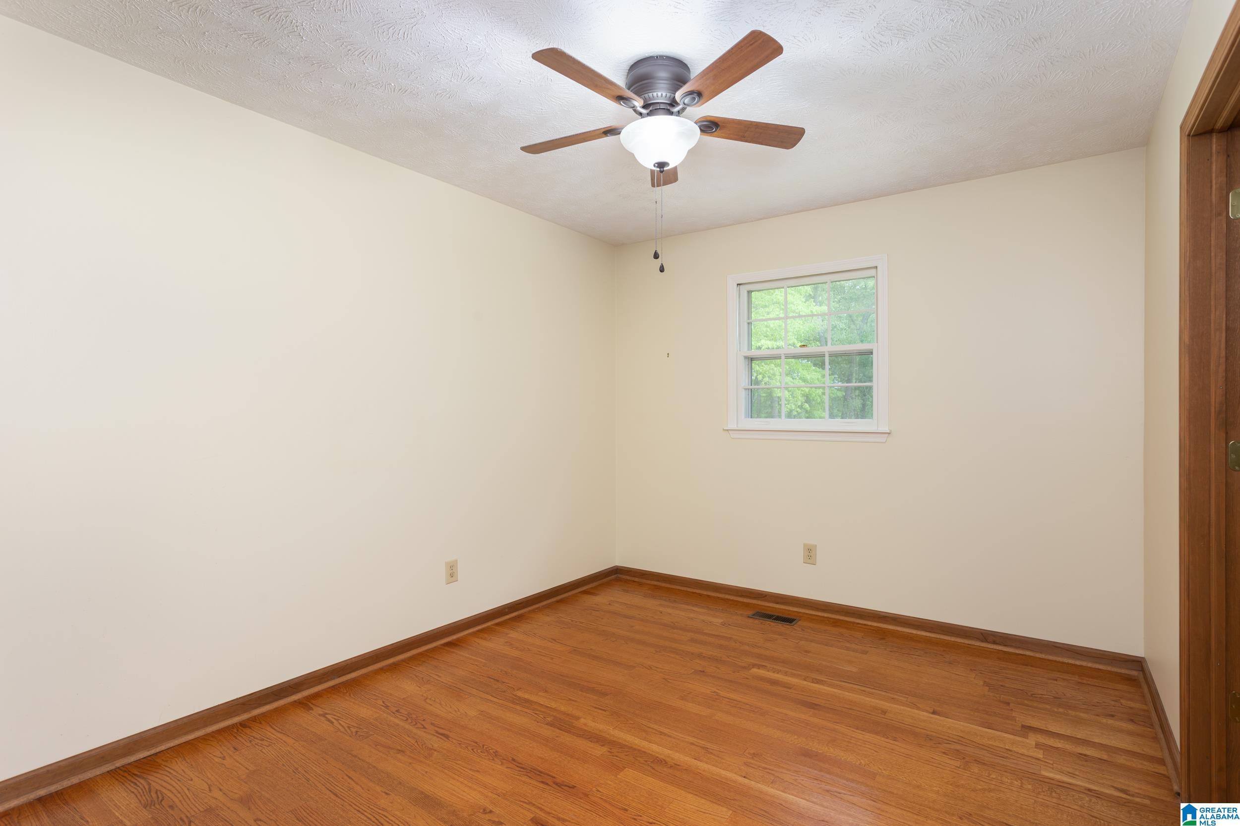 224 Old Choccolocco Road Anniston, AL 36207 - Photo 7 of 33