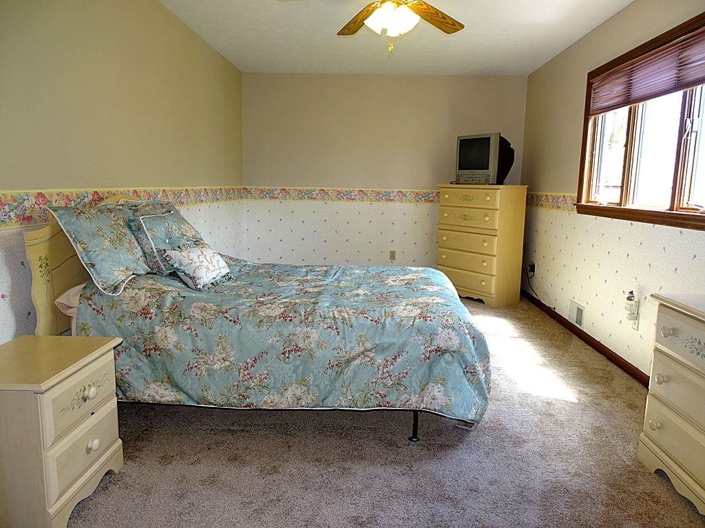 305 Linnwood Road Eighty Four, PA 15330 - Photo 13 of 25 Bedroom 2