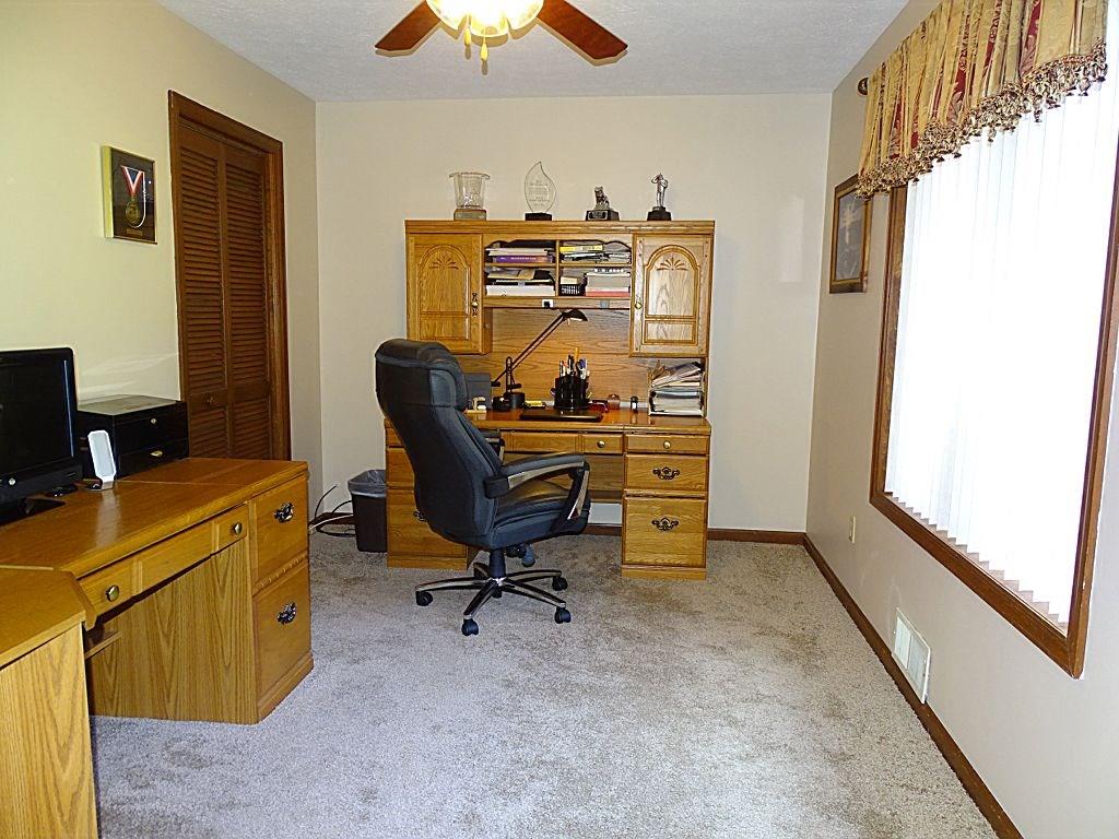 305 Linnwood Road Eighty Four, PA 15330 - Photo 5 of 25 1st floor den/office