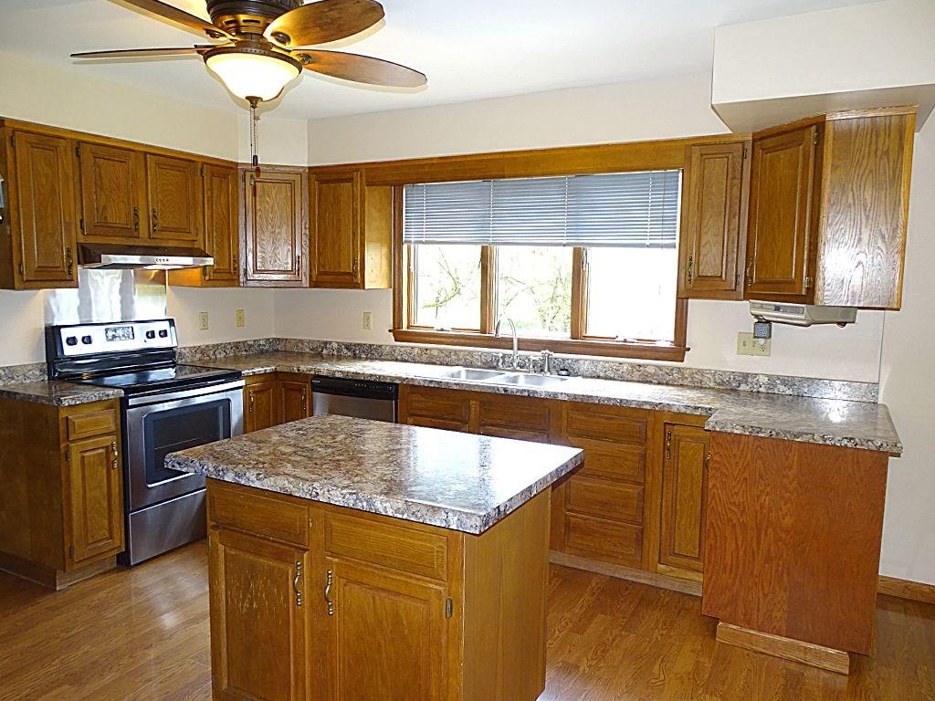 305 Linnwood Road Eighty Four, PA 15330 - Photo 8 of 25 Stainless appliances (ref negotiable) + plenty of natural light