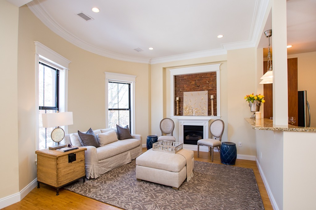 19 Worcester Square, Unit 3 Boston, MA 02118 - Photo 1 of 13