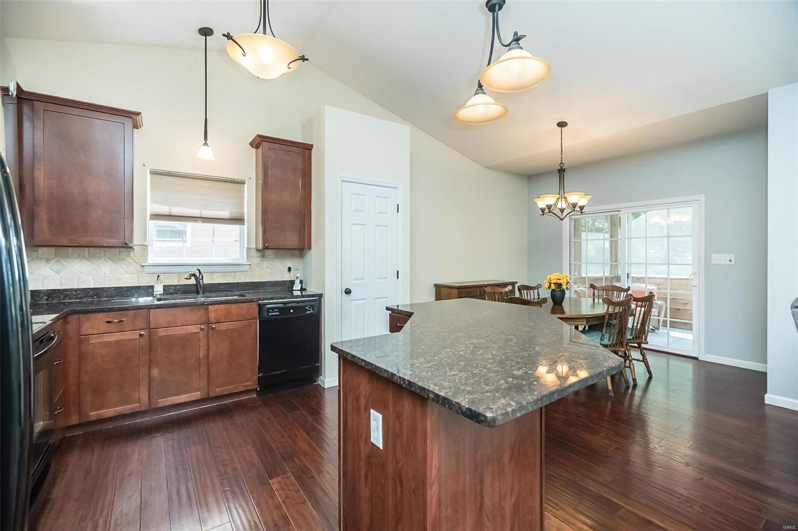 5528 Mirasol Manor Way Eureka, MO 63025 - Photo 14 of 40