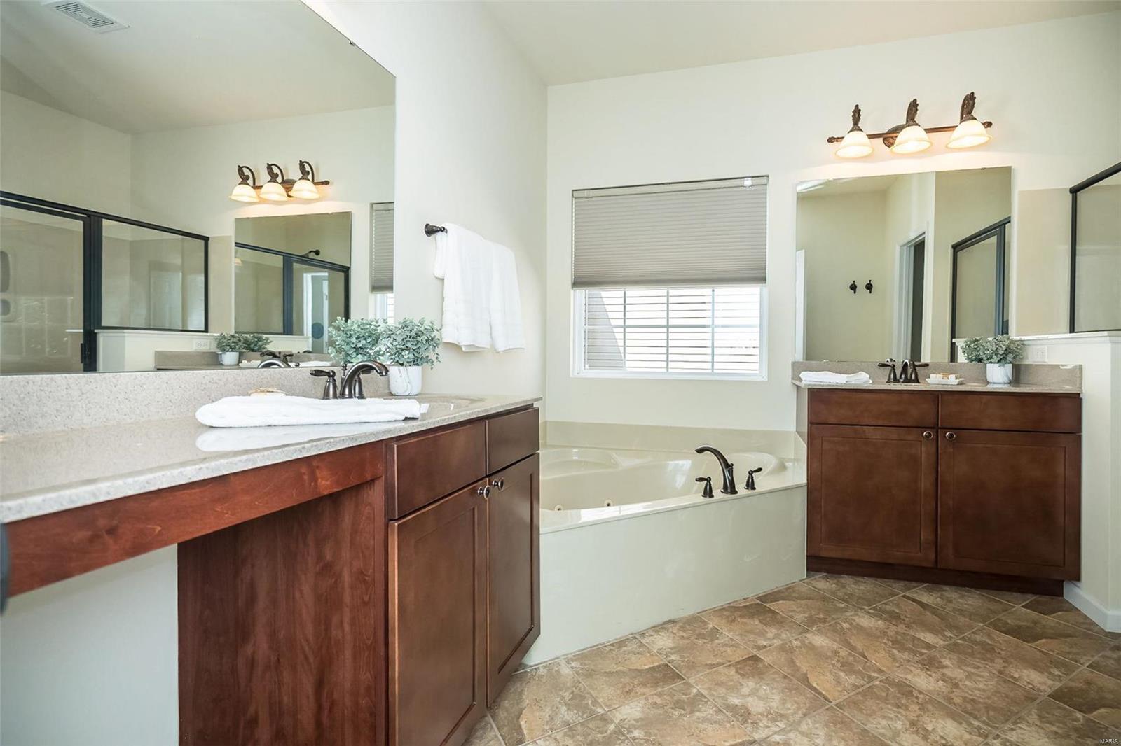 5528 Mirasol Manor Way Eureka, MO 63025 - Photo 19 of 40