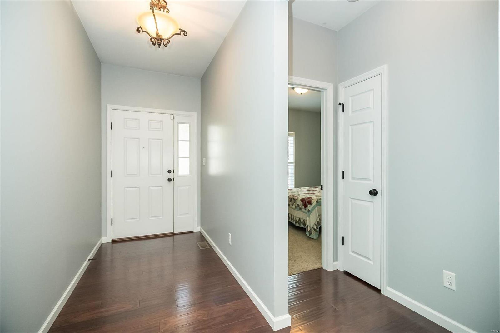 5528 Mirasol Manor Way Eureka, MO 63025 - Photo 4 of 40