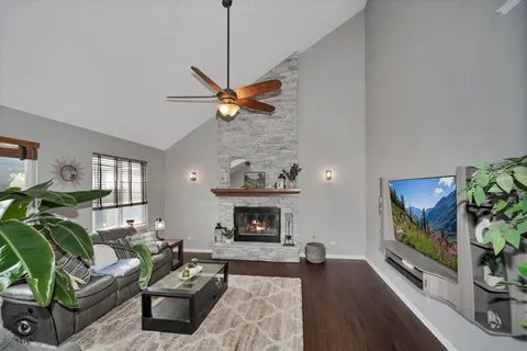 $350,000 | 1066 129th Infantry Drive, Joliet, IL 60435