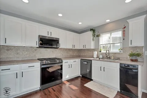 $350,000 | 1066 129th Infantry Drive, Joliet, IL 60435