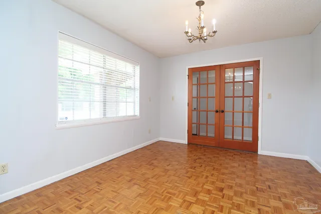 $1,895 | 1400 North D Street, Pensacola, FL 32501