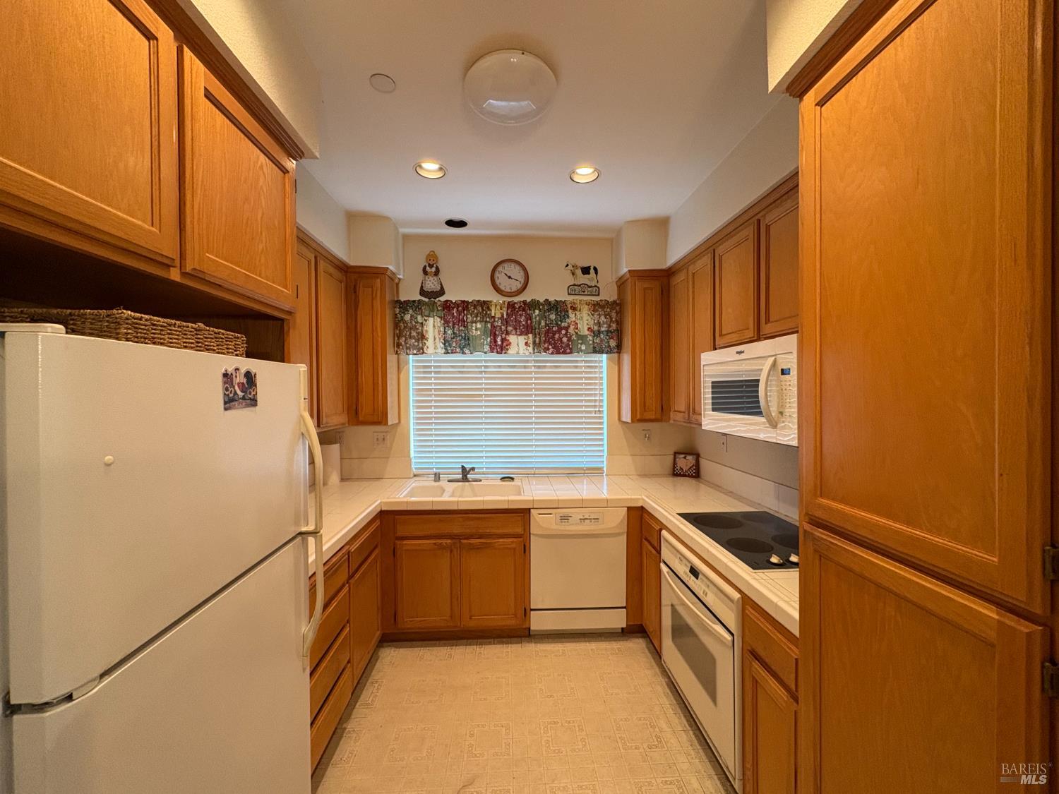 9131 Benny Goodman Way Windsor, CA 95492 - Photo 11 of 30