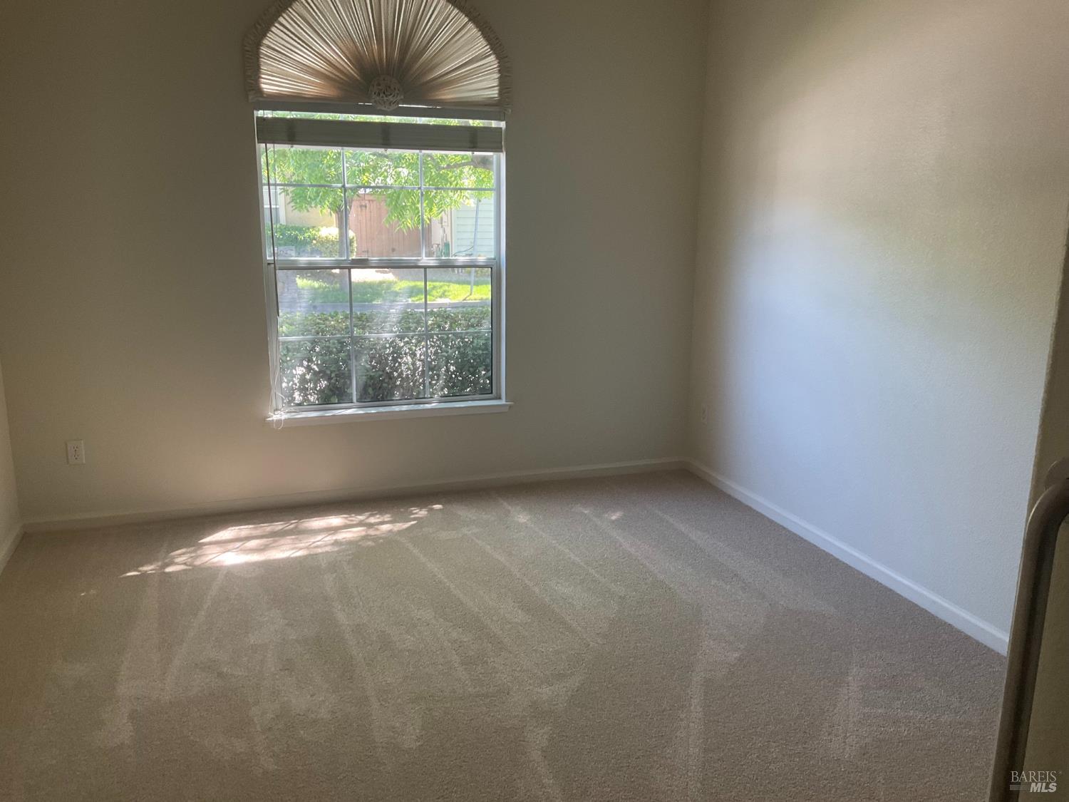 9131 Benny Goodman Way Windsor, CA 95492 - Photo 13 of 27 an empty room with a window