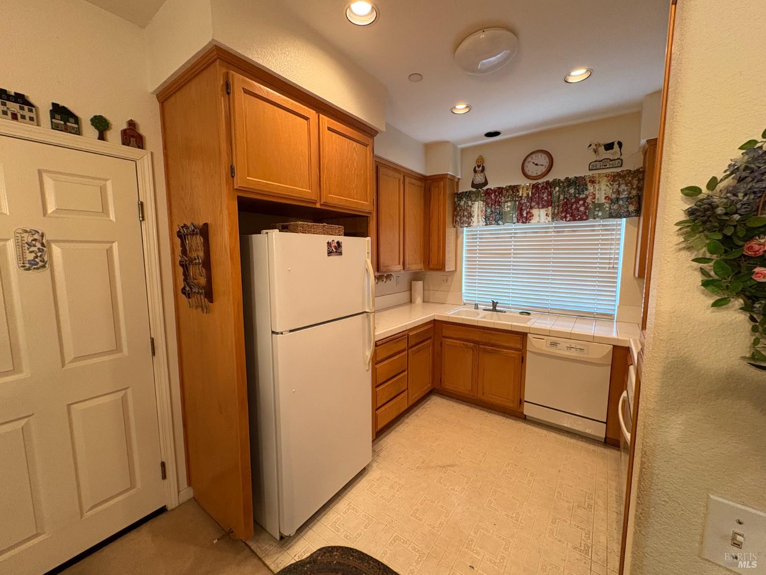 9131 Benny Goodman Way Windsor, CA 95492 - Photo 8 of 30