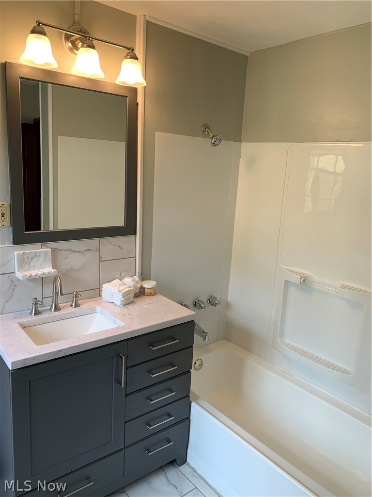 3542 Edison Road Cleveland, OH 44121 - Photo 17 of 34