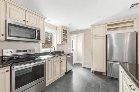 $1,200,000 | 12 Thornberry Road, Winchester, MA 01890