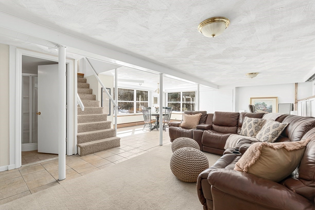 12 Thornberry Road Winchester, MA 01890 - Photo 22 of 31