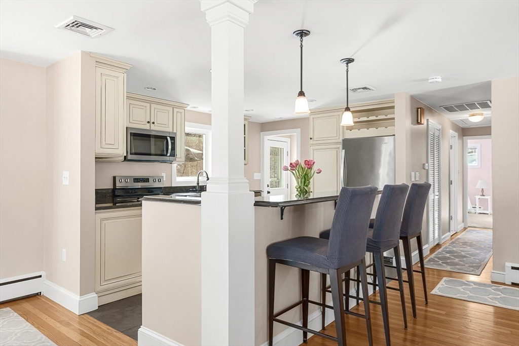 12 Thornberry Road Winchester, MA 01890 - Photo 9 of 31