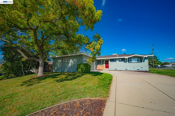 $579,900 | 141 McKiernan Drive, Folsom, CA 95630