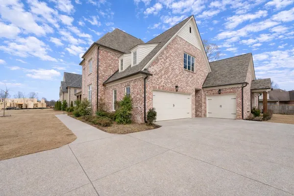 $1,280,000 | 1608 Paso Fino Trail, Collierville, TN 38017