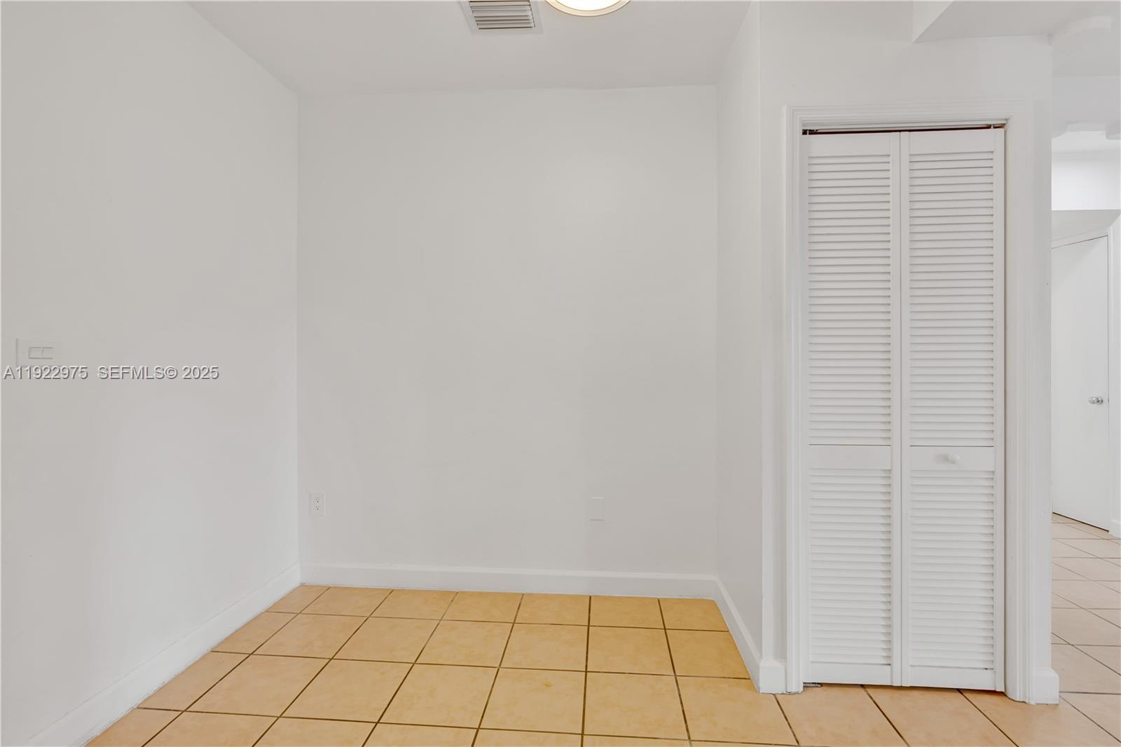 505 Southwest 11th Street, Unit 505 Miami, FL 33129 - Photo 25 of 31 a view of a room