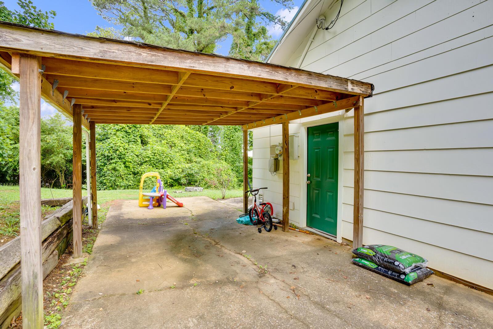 477 Indian Springs Road Ringgold, GA 30736 - Photo 5 of 36 477-Indian-Springs-MLS-Photos-5