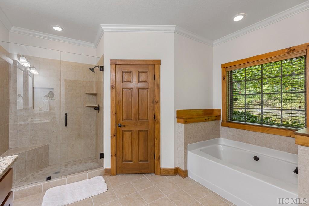 219 Falcon Ridge Road Sapphire, NC 28774 - Photo 14 of 39 Gallery Image 14