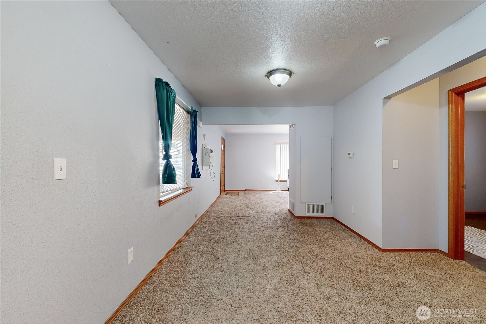 735 Northeast Spitzenberg Street College Place, WA 99324 - Photo 9 of 34