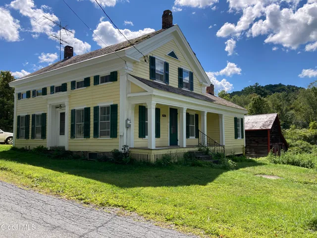 $1,600 | 916 Chamberlin Mills Road, Salem, NY 12865