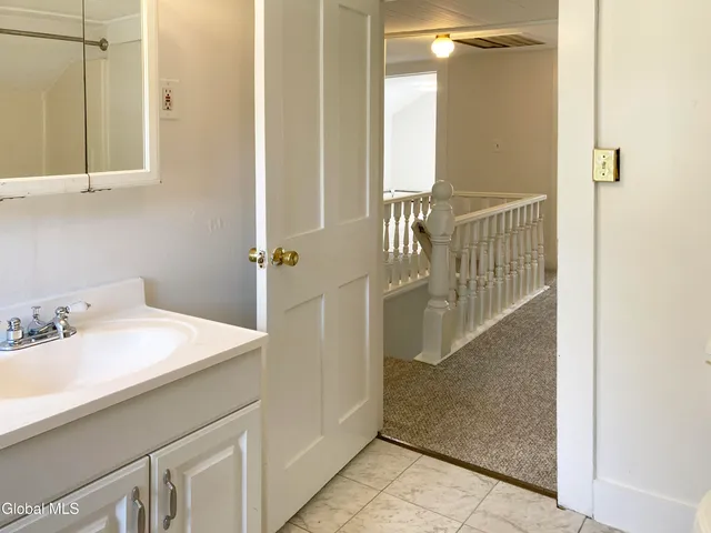 $1,600 | 916 Chamberlin Mills Road, Salem, NY 12865